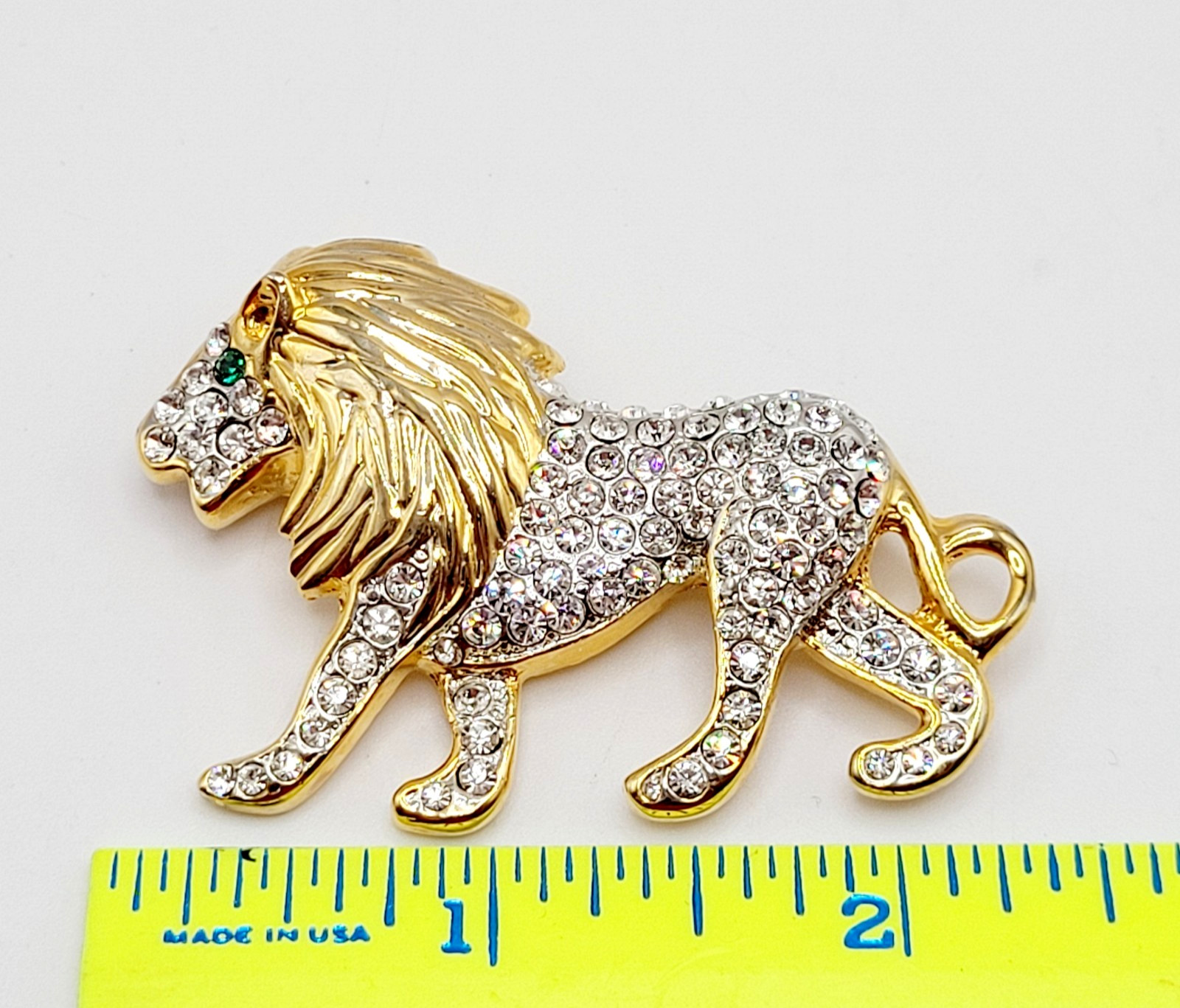 Lion Walking Curled Tail Green Eye Pave Sparkling Crystal Gold Tone Vtg Brooch