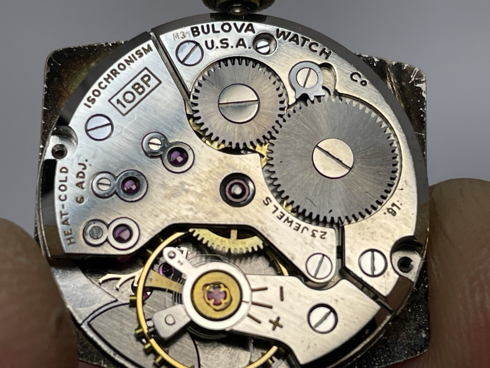 1963 Bulova 23 Jewels Manual Wind Watch Cal. 10 BP In Good Working Condition.