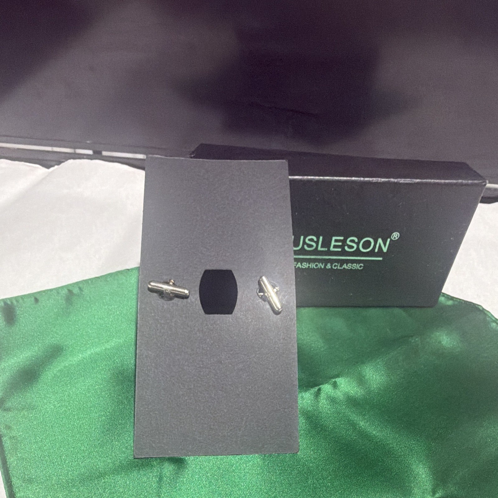 GUSLESON Green Round Bullet Back Cufflinks Silver Plated Set w/ Box