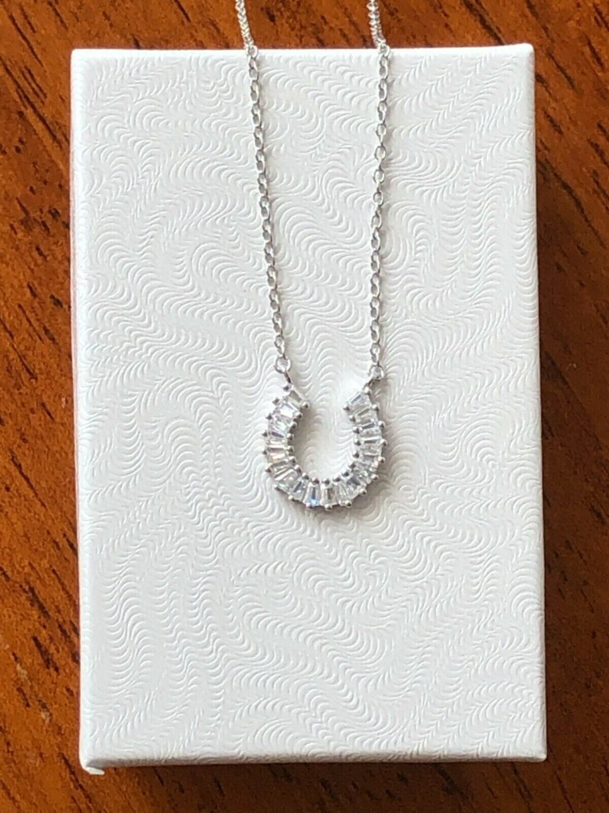 925 Sterling Silver Baguette Cz Horseshoe Pendant Necklace Small 10.8mm 17.5″