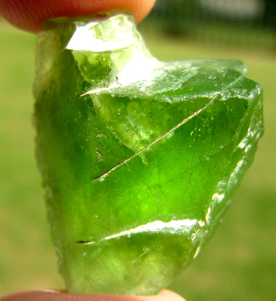 PERIDOT ROUGH FACET GEM GEMSTONE LIME GREEN VIETNAM GENUINE NATURAL 4 CARAT NICE