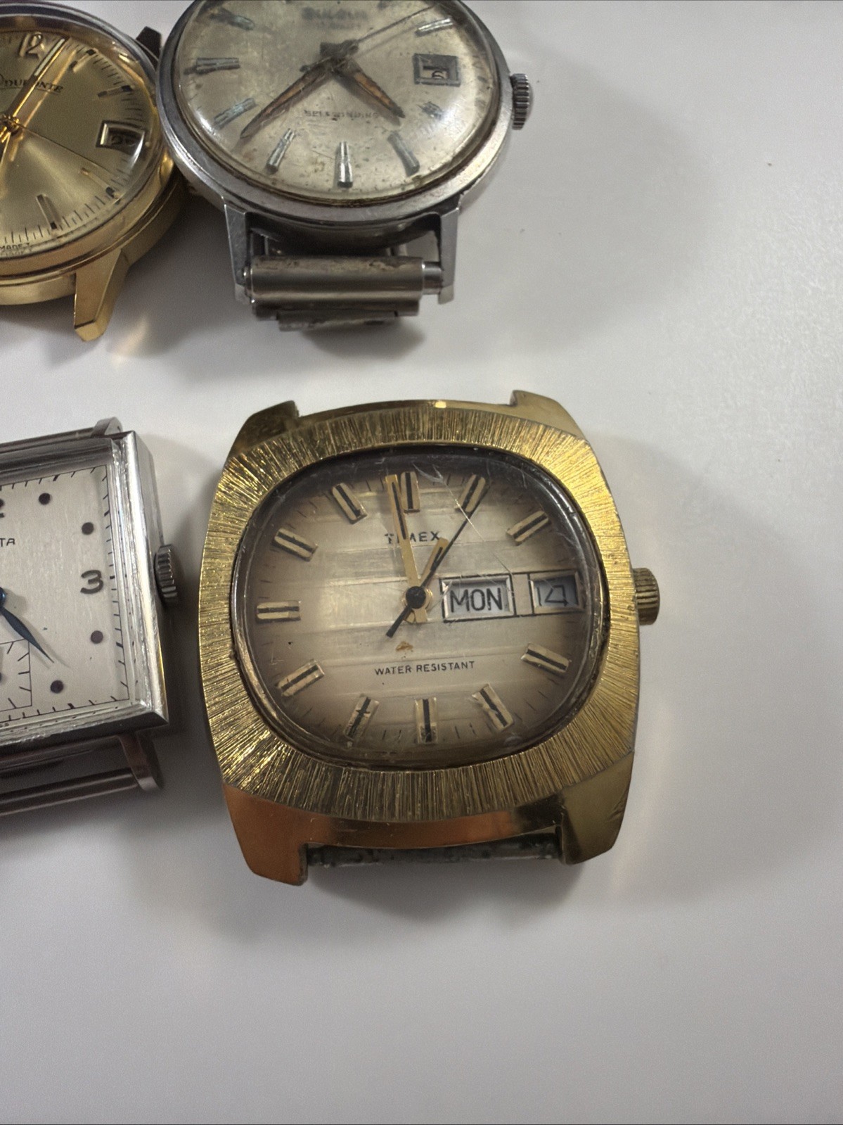 Lot Of 18 Vintage Watch Mechanical And Quartz Men’s Recta Contex Bulova Elgin ++