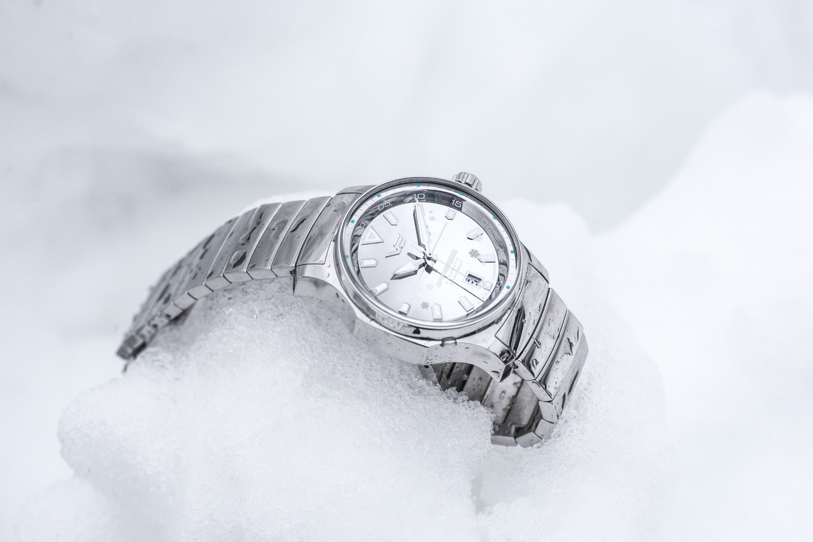 Vostok-Europe Expedition Glacier NH35-592A784 Automatic Sapphire LE 500