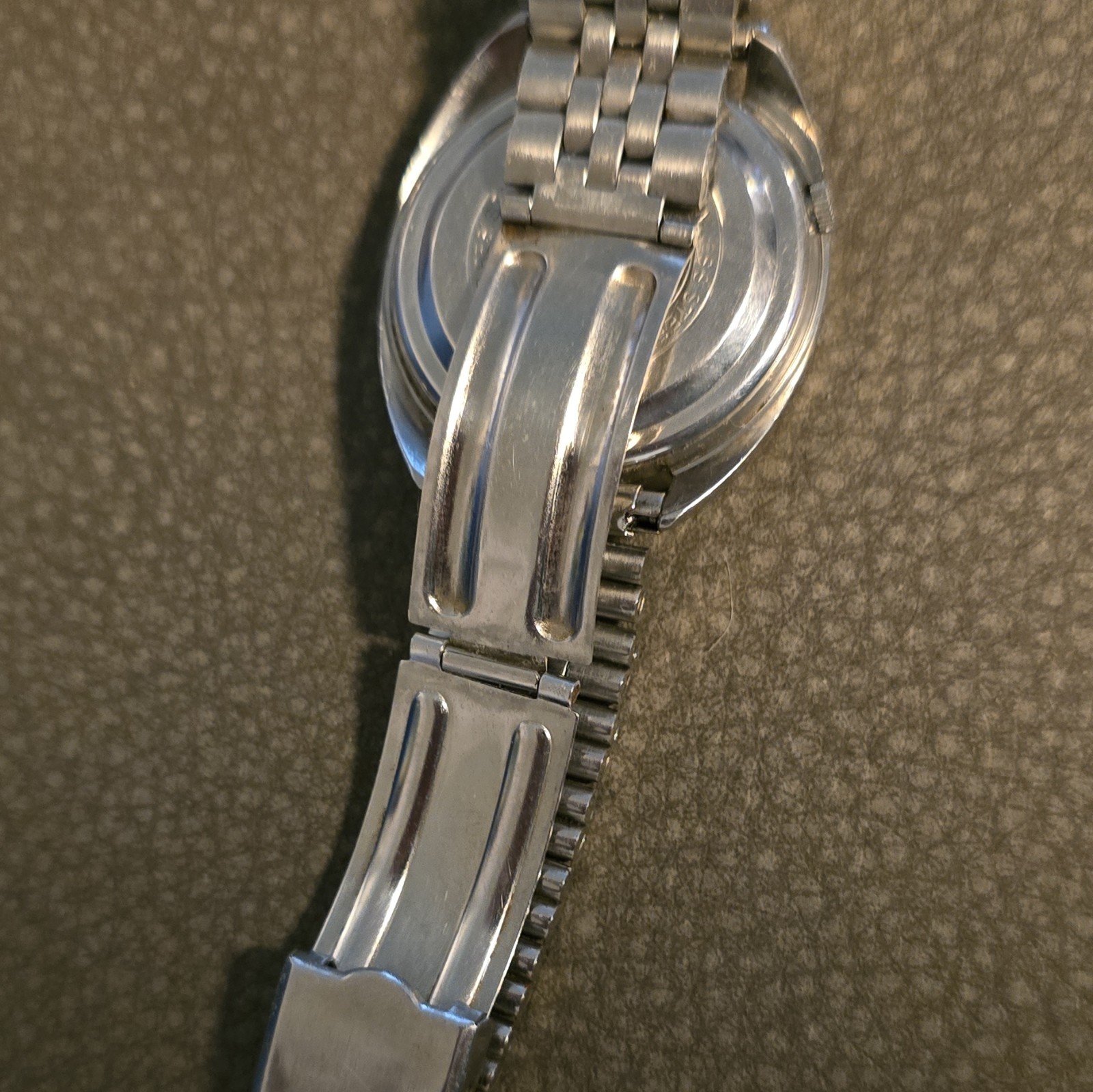Seiko 5 Actus Men’s Automatic 21J Silver Dial Day/Date SS Bracelet Watch