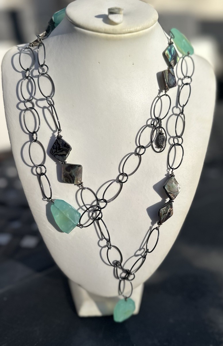 Boho Vintage Style Aqua Color Faux Stone & Abalone Shell Statement Necklace 21”