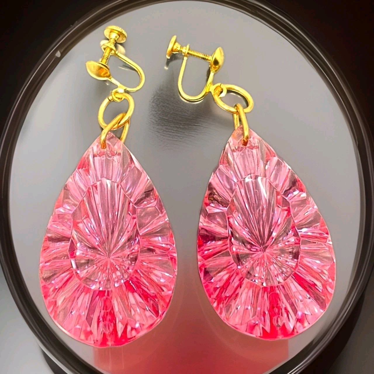 Vintage Pink Acrylic Lucite Dangling Large Gold tone Screw back Earrings