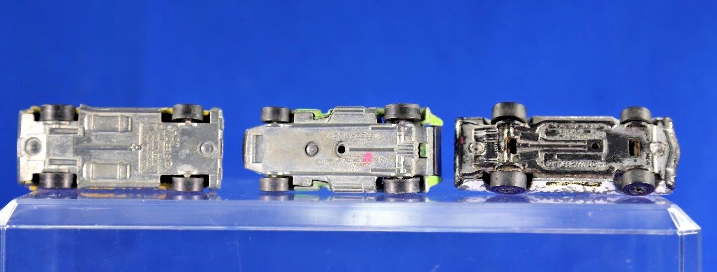 LOT OF 3 HOT WHEELS REDLINE ICE T 69 YELLOW VAN 74 LAW ENFORCEMENT 69