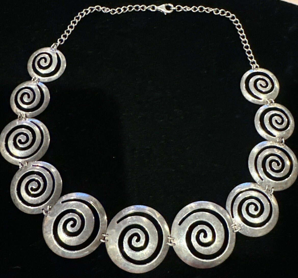 Designer Signed C^A Thailand 925 Sterling Silver Swirl Disk Choker Necklace 17”