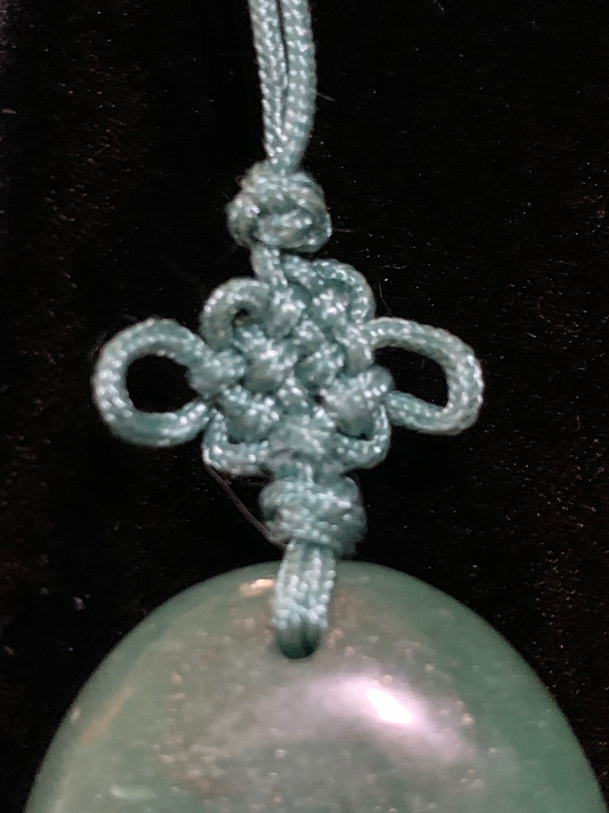 21″ VINTAGE CHINESE EXPORT BEAUTIFUL GREEN AVENTURINE TASSEL PENDANT NECKLACE