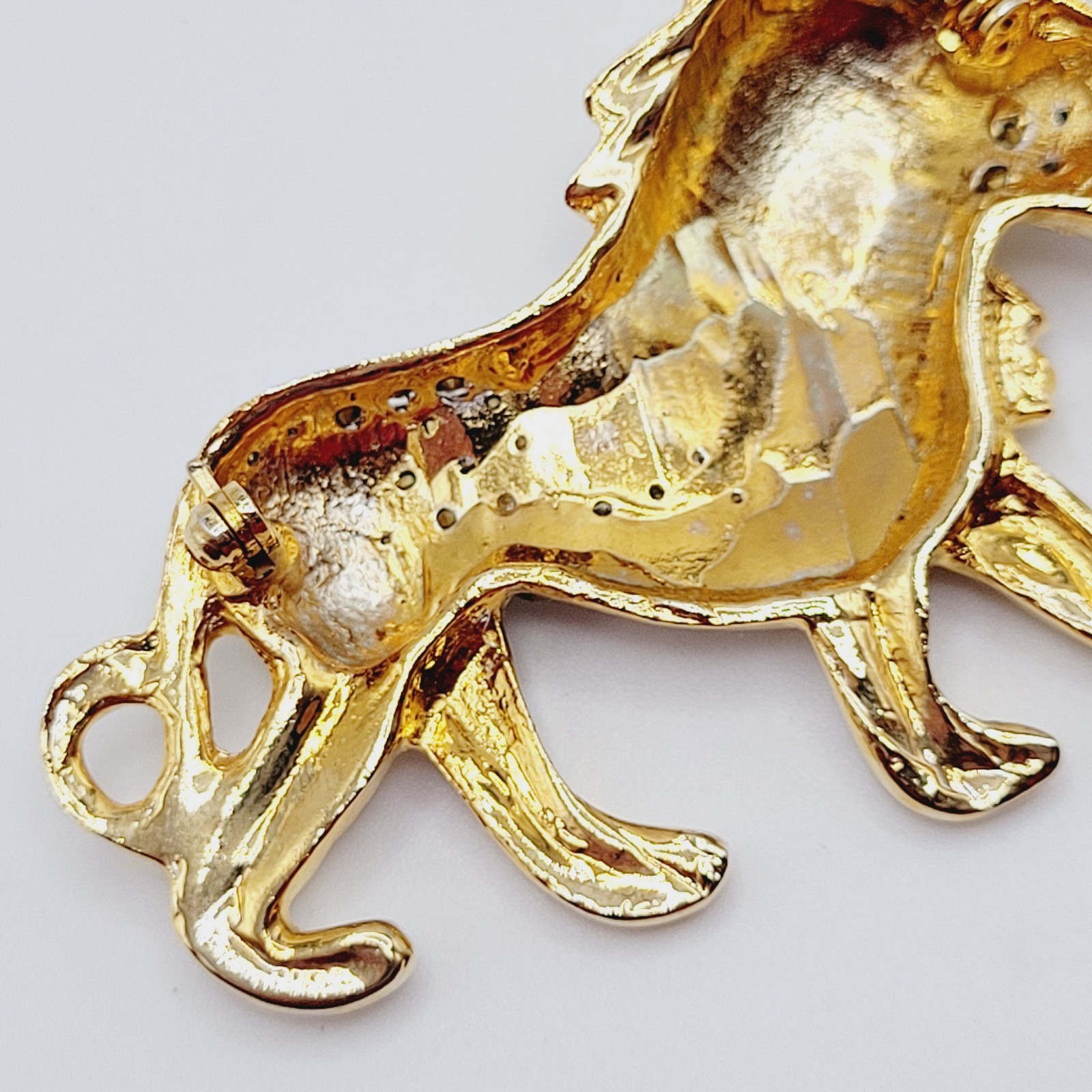 Lion Walking Curled Tail Green Eye Pave Sparkling Crystal Gold Tone Vtg Brooch