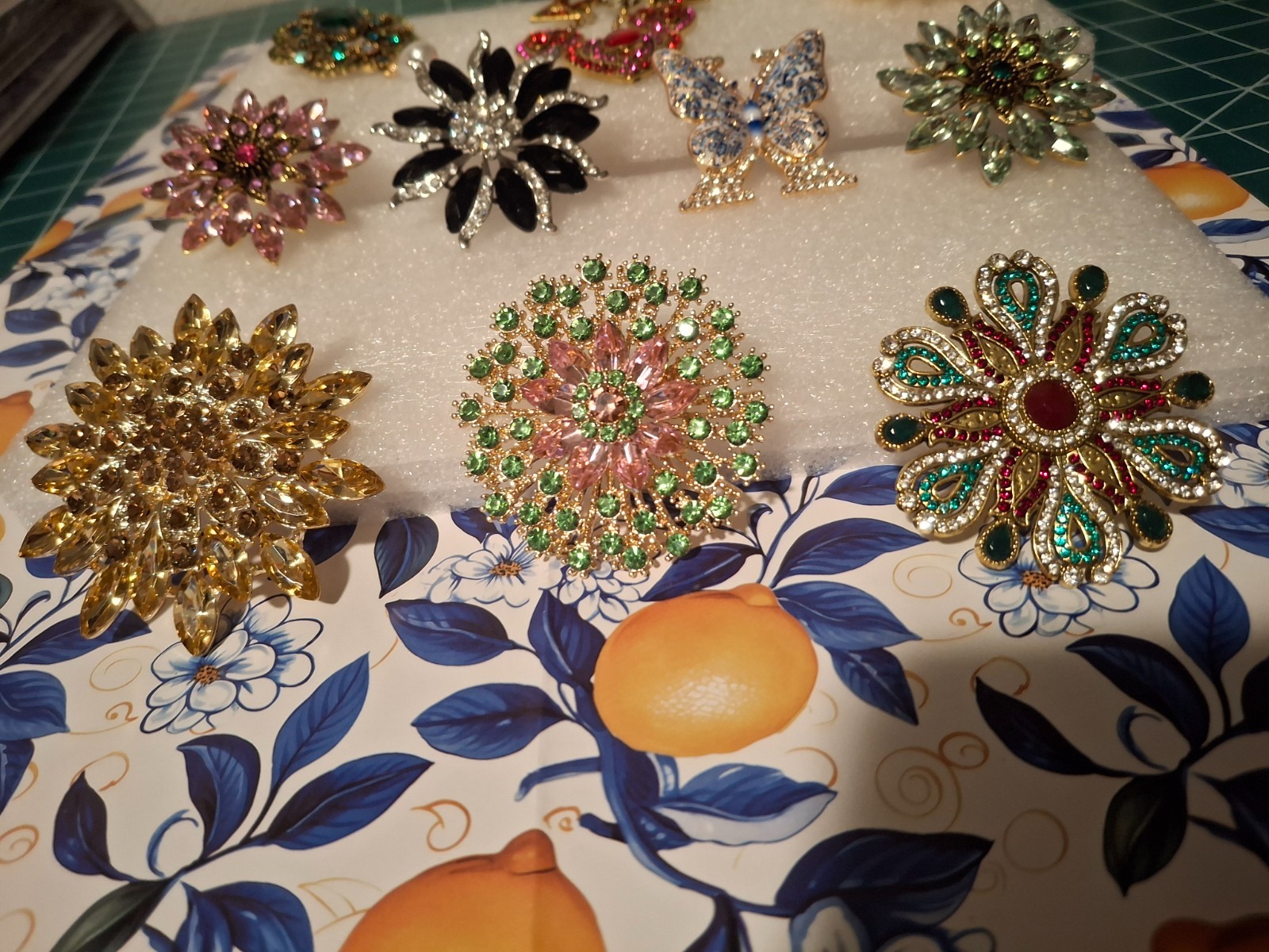 Modern Rhinestone Brooch Pin Lot (10 Pc) – Grandmillennial Granny Chic