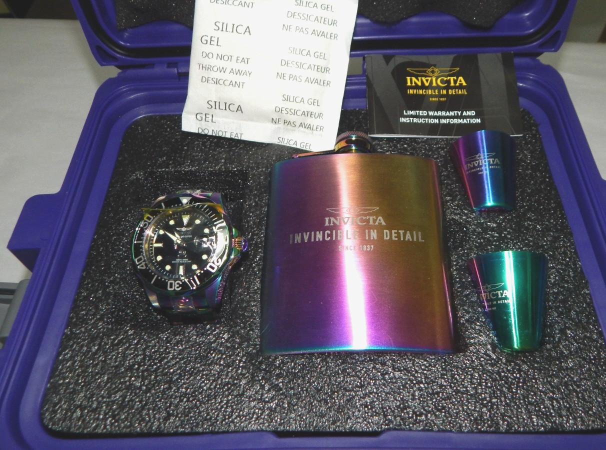New INVICTA Pro Diver Automatic Stainless 47mm Watch 26601 w/ Flask 2 Shot Glass