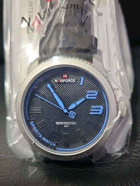 NAVIFORCE Mens Wristwatch Military Sports Shockproof Leather Black Blue