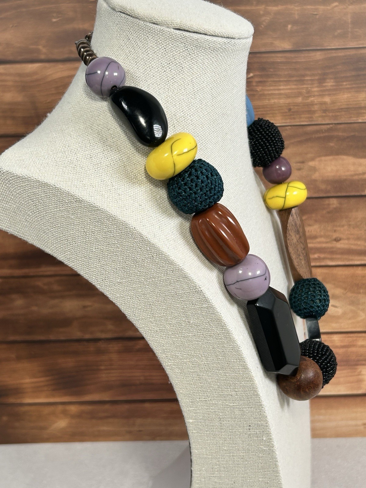Vintage Unique Chunky Beaded Necklace Yellow Blue Brown 18″ Retro MCM Casual