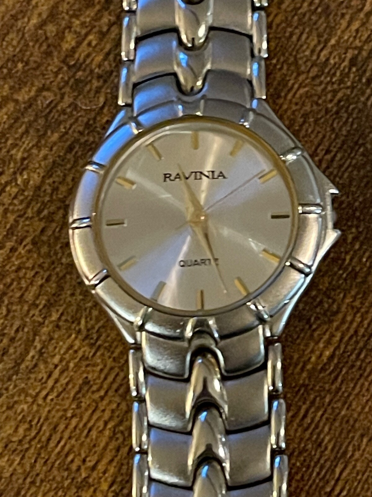 Ravina Men’s Fashion Quartz Watch 31mm Round Silver Tone Gold Indices Matte Band