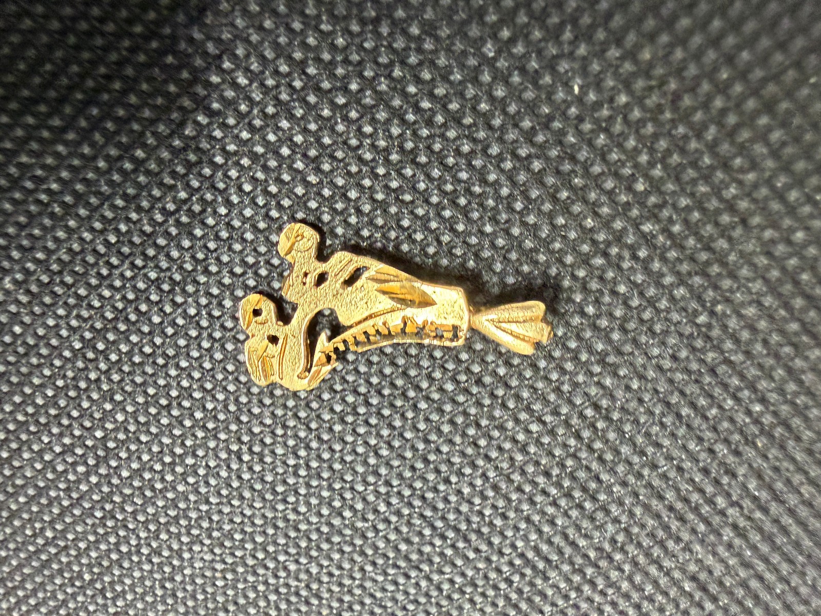 Vintage Solid Gold 14k ROLLER SKATE Pendant 1in. 1.26g