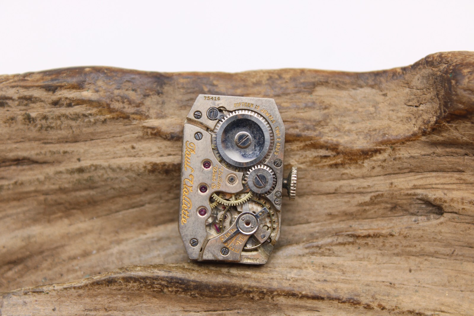 PAUL VALLETTE WATCH MOVEMENT SWISS 15j 75416 15.3×24.7mm RUNS (F4G2)