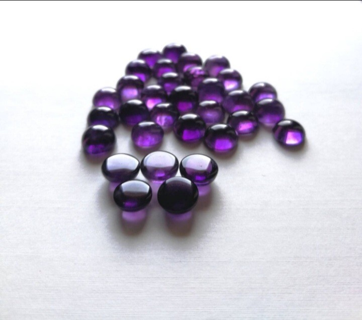 Natural Purple Amethyst Round Shape Cabochon Gemstone for Jewelry Like Rings,