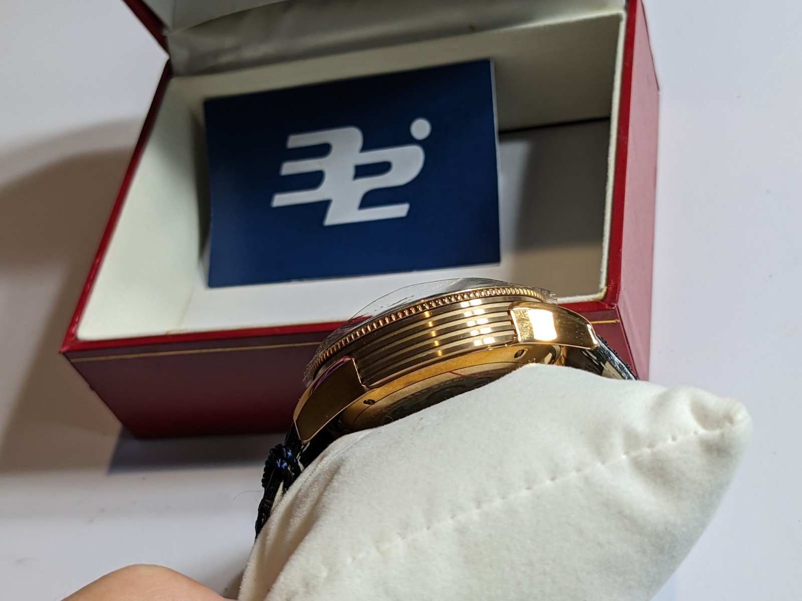 32 Degrees Chronograph TIMEPIECE ! SELF WIND AUTOMATIC NEW IN BOX ROSE GOLD