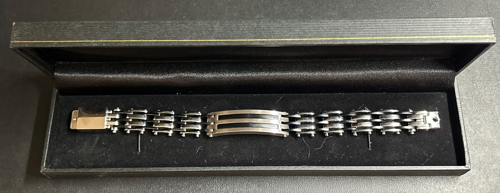 Italian Bracelet Stainless Steel WITH CASE NEW NEVER WORN 8 INCHES