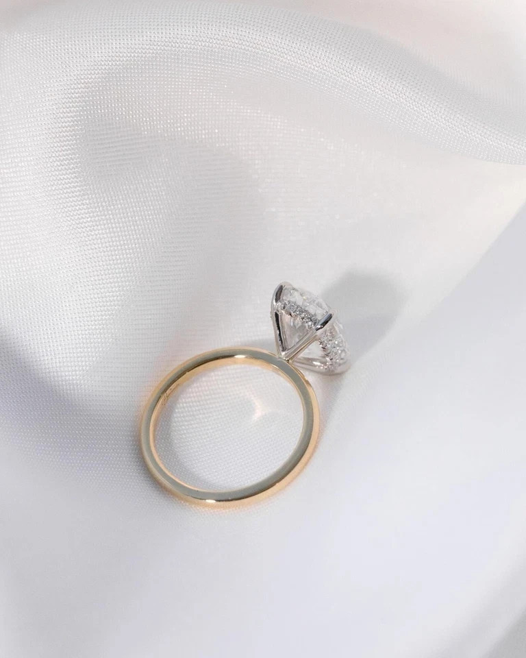 14k Multi Gold Halo Diamond Ring 4.3 Ct Lab Grown Oval Cut IGI Certified VVS E F