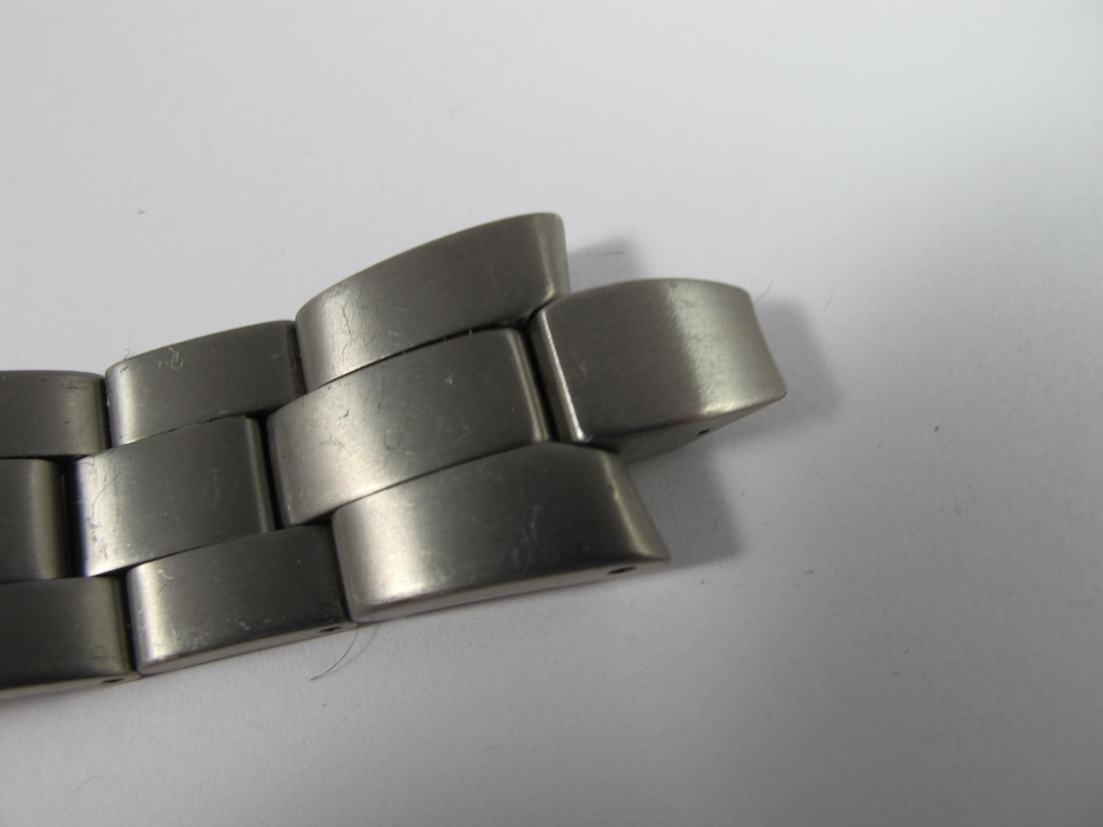 seiko band 4728-b.i mens titanium clasp and band 8F32-0010 SLL013 SLL015