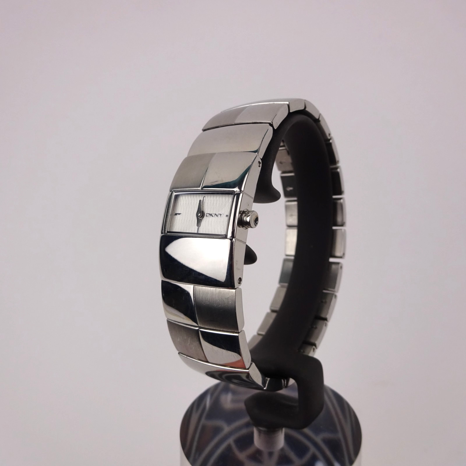DKNY Watch NY4312 White Dial Stainless Steel Bracelet Women’s