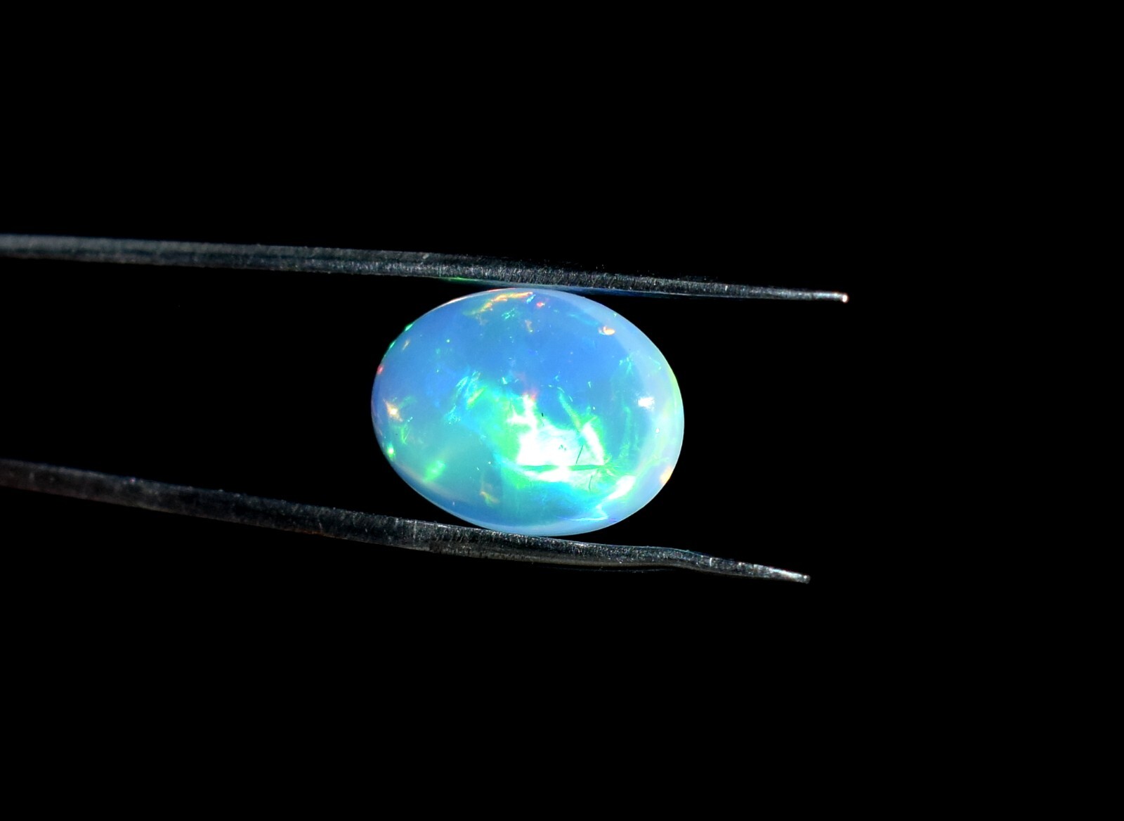 5 ct Naturel Ethiopian Welo Fire Opal Cabochon Loose Gemstone 16.6×11.3×5 mm