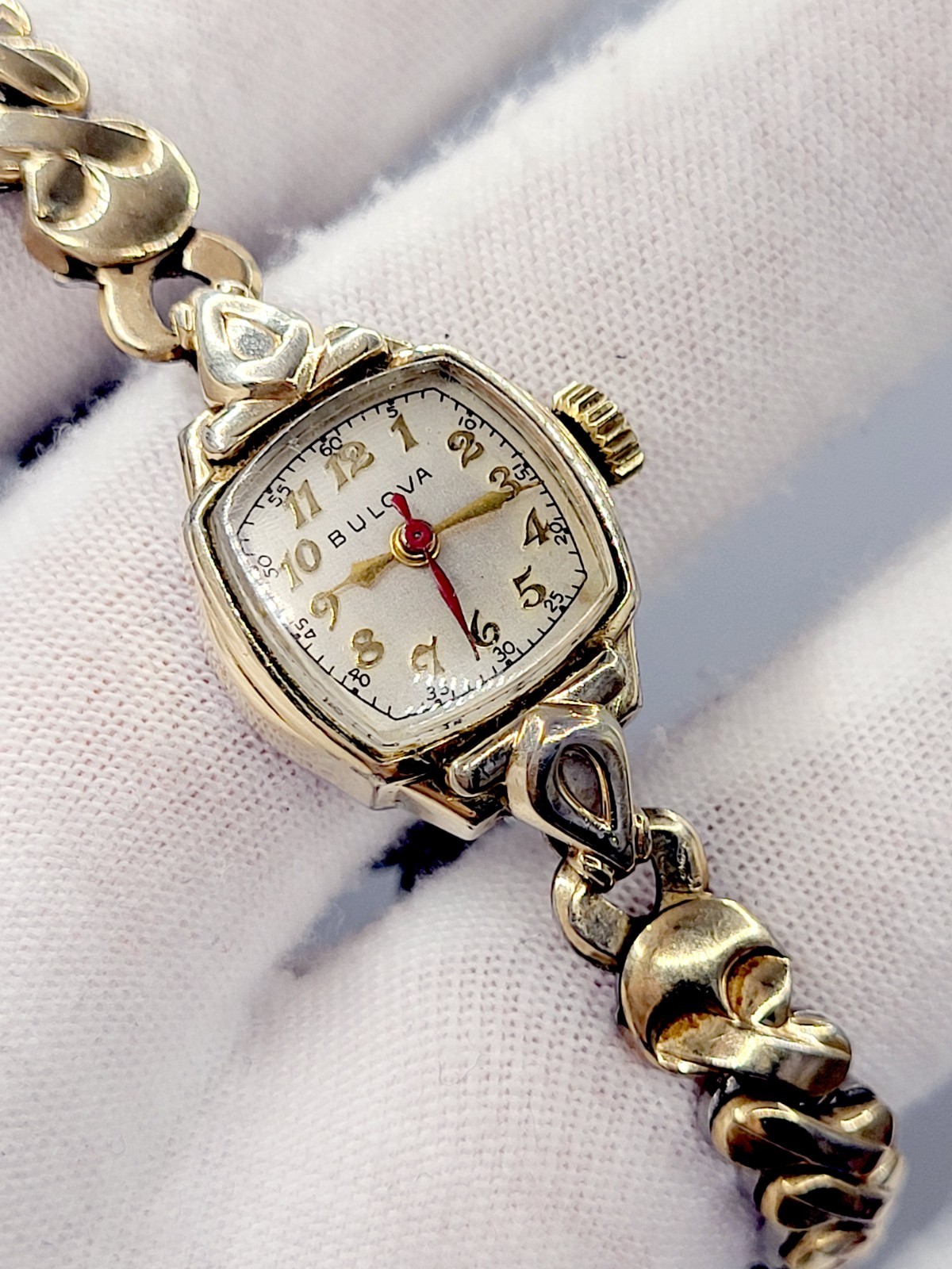Vintage 1956 Bulova Ladies 16mm Cocktail Watch 10K Gold Filled Swiss Works Great