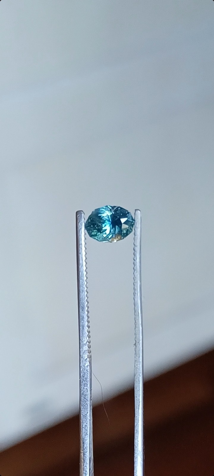 Teal blue/green montana sapphire. USA seller. 0.52 carats , 5.3×4.0mm