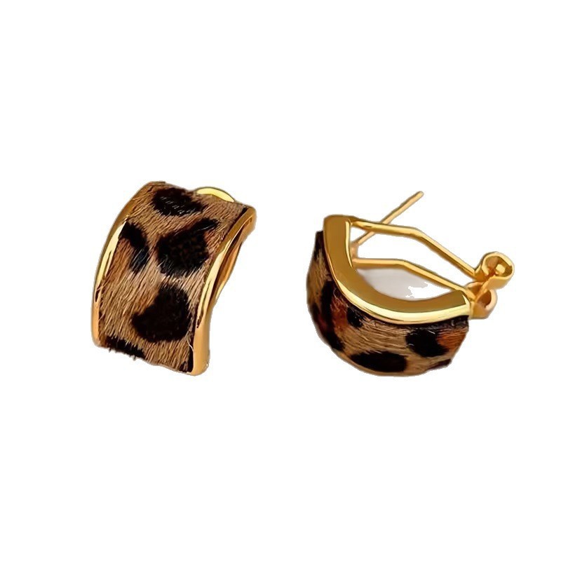 Leopard Print C Shape Earrings 2Pcs Women’s Gold Tone Fashion Jewelry