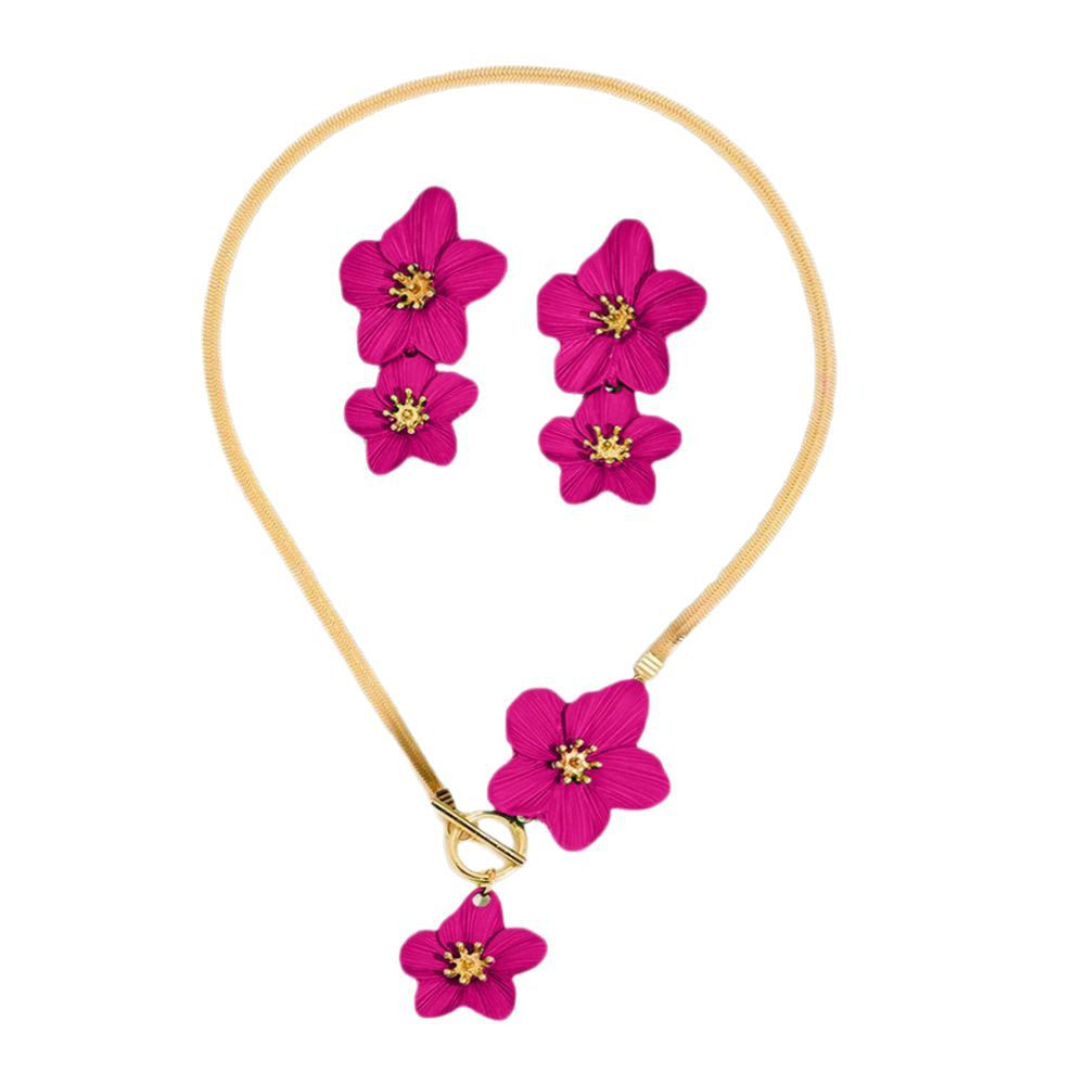 Women’s Elegant Camellia Flower Choker Necklace & Earring Set New OT Interlock