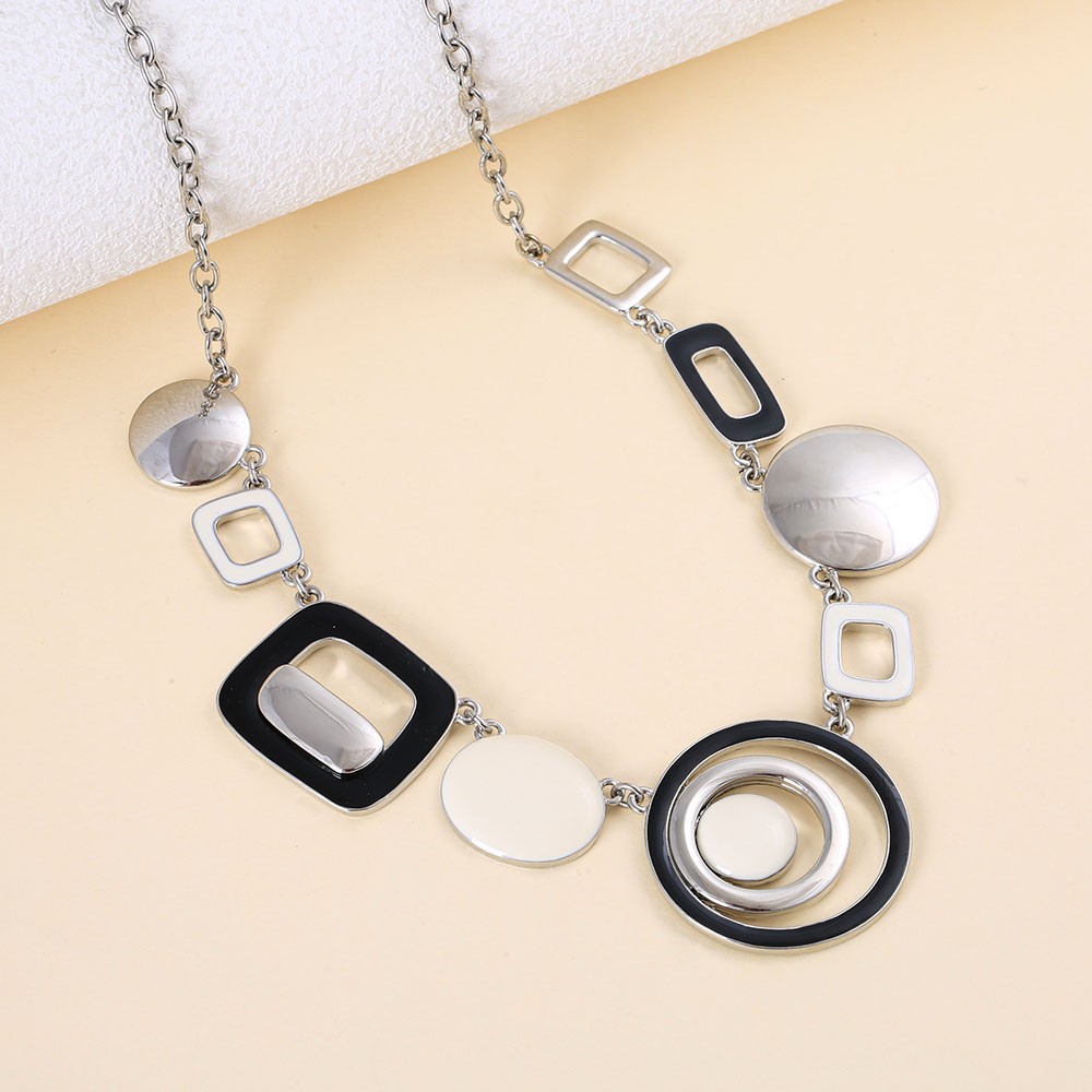 Short Bib Choker Hand Enamel Black White Geometric Alloy Rhodium Plated Necklace