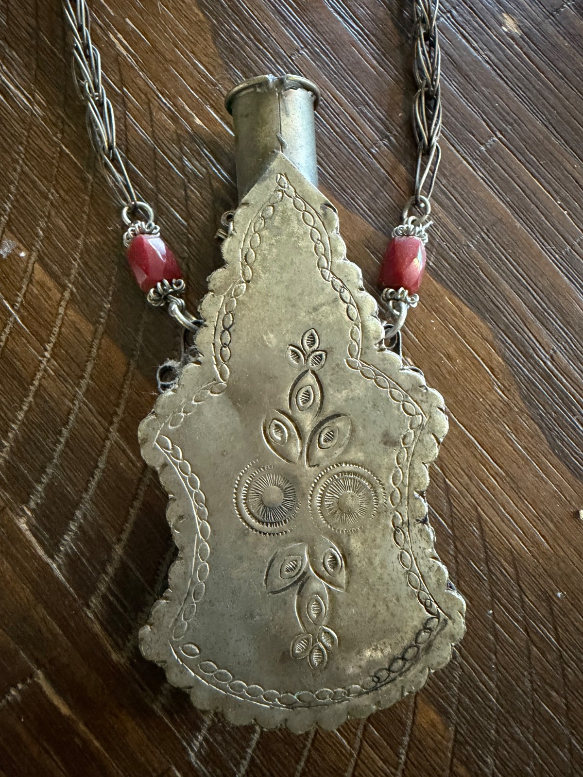 ANTIQUE BEDOUIN LARGE SILVER TONE KOHL FLASK NECKLACE
