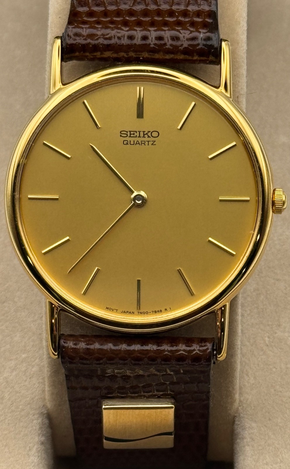 1995 Vintage N.O.S. Seiko Men’s Gold Dress Watch w/O.G. Band & Box – 7N00 Quartz