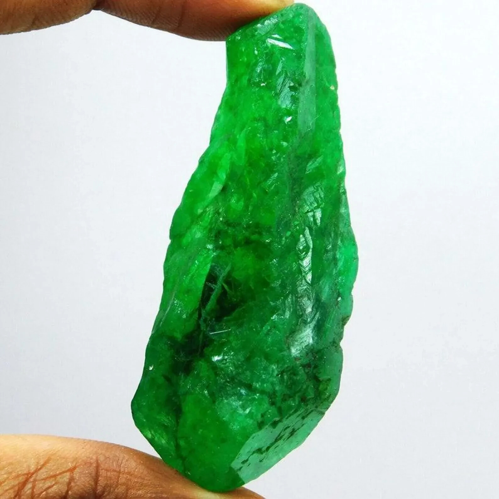 Earth-Mined Rough Uncut 210.00 Carat Natural Colombian Green Emerald Loose Gems