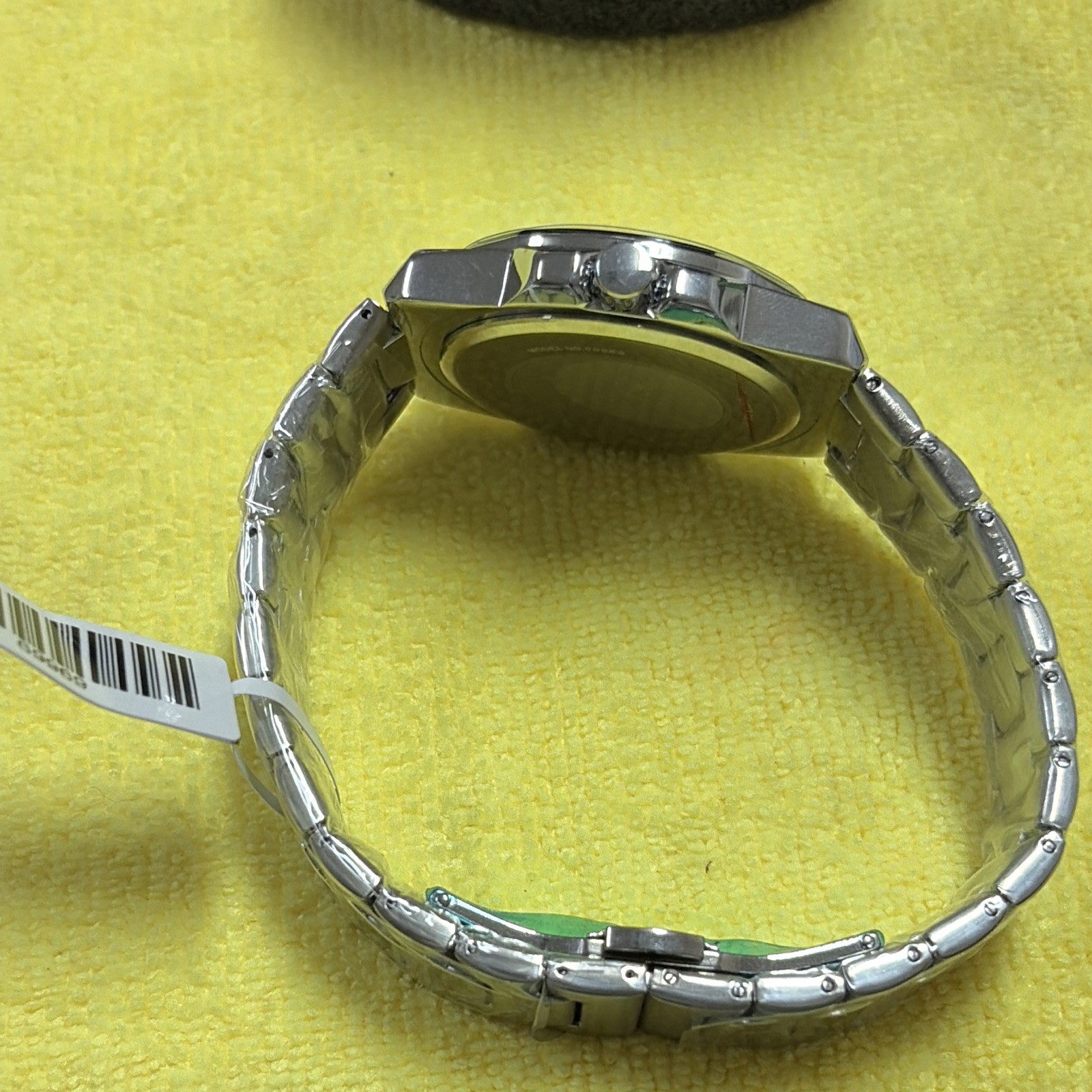 Invicta Men’s Quartz Analog Silver Dial Steel Bracelet WR 30m 44-47.9mm