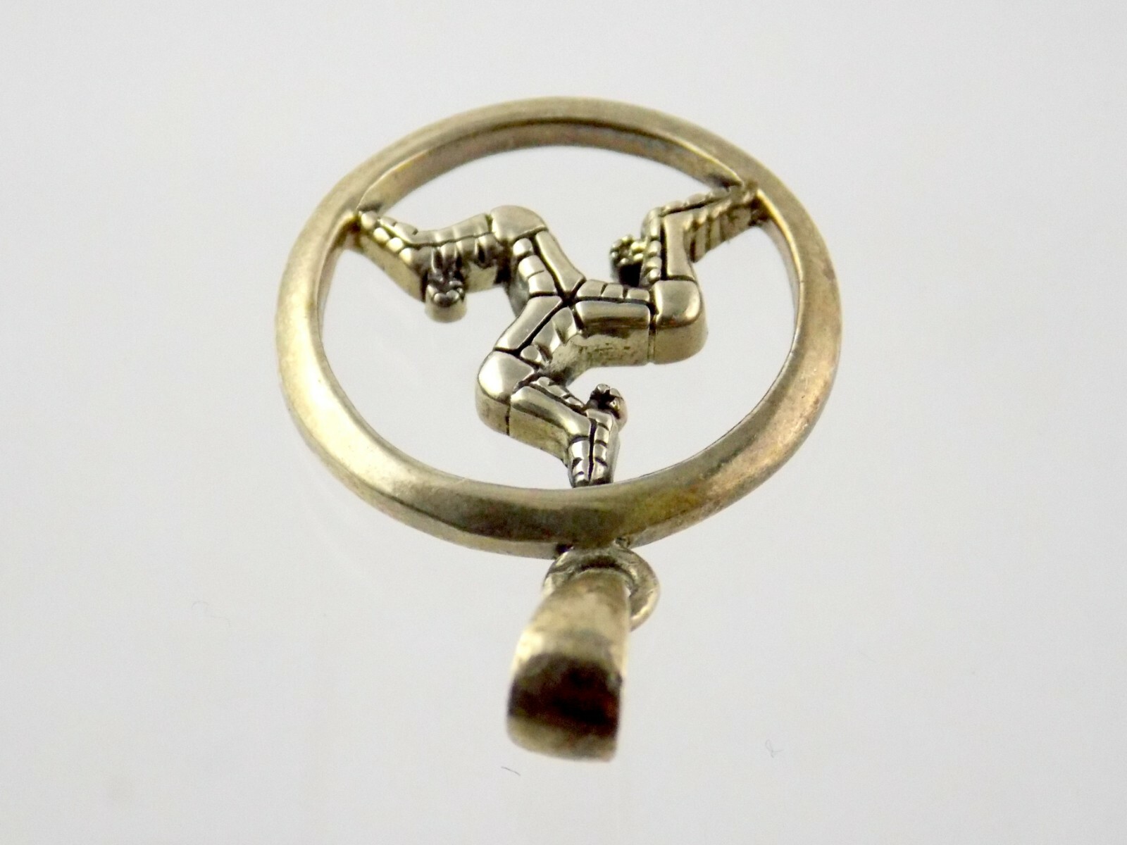 SG Sterling Silver Triple Leg Running Pendant Symbol 3.2 Grams 925