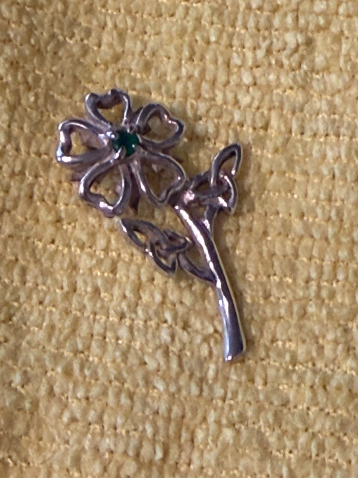 Vintage 1983 Franklin Mint 925 Sterling Silver Emerald Celtic Rose Pendant FM83