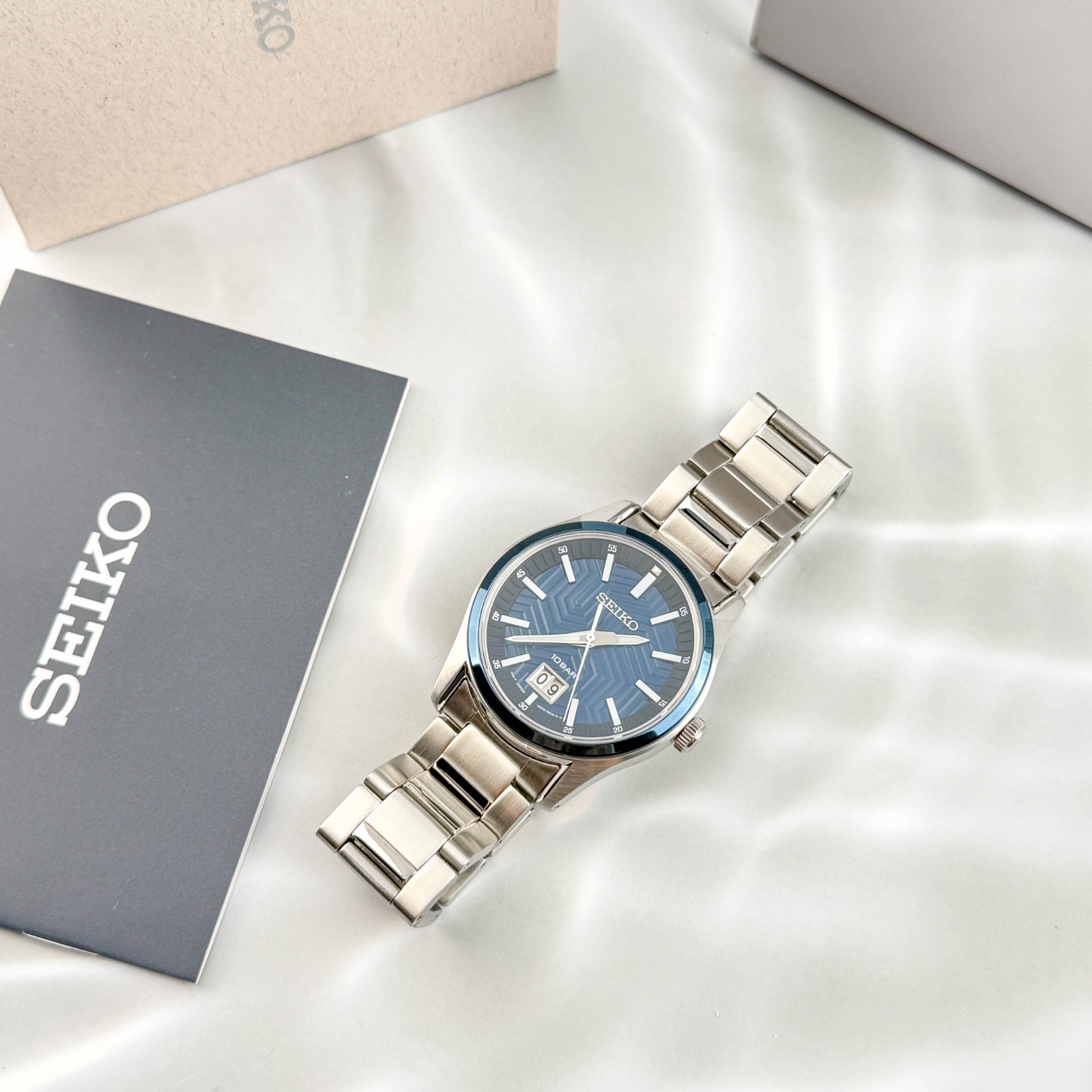Seiko Essentials SUR559 Men’s Blue Dial Stainless Steel Strap Quartz Watch 40mm
