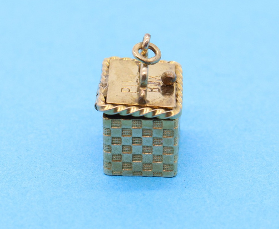 Vintage Yellow Tone Gold Wash Basket Pill Box Charm