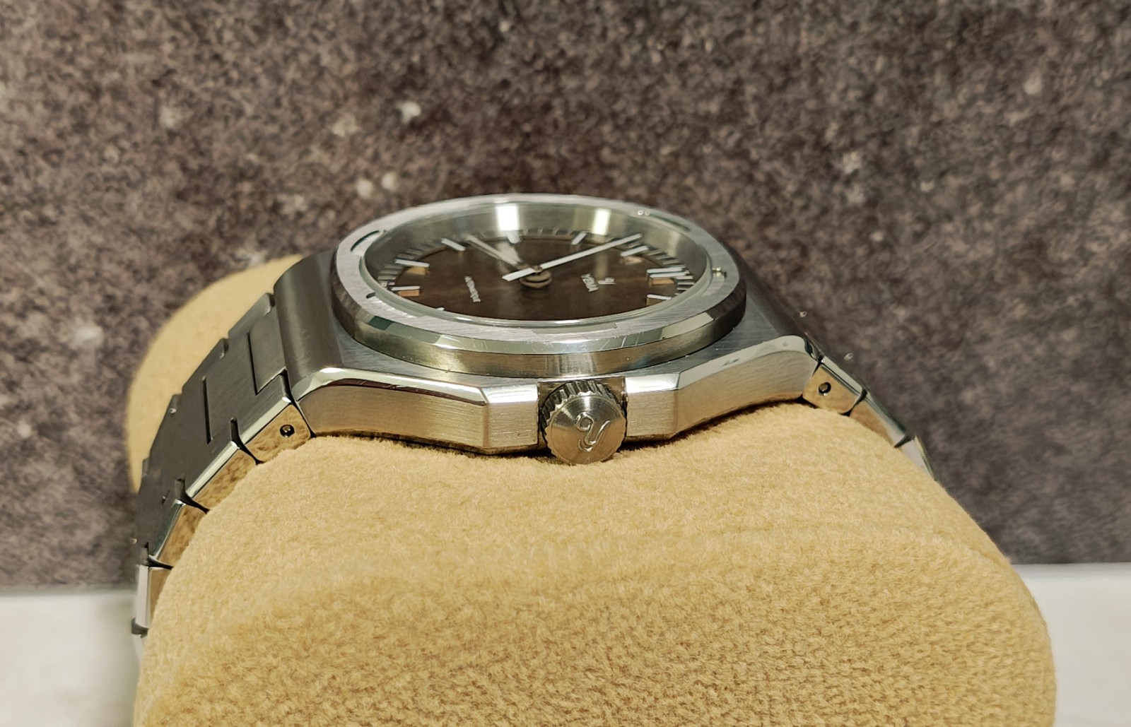 Yema Urban Traveller Automatic Brown Dial 39mm Full Set