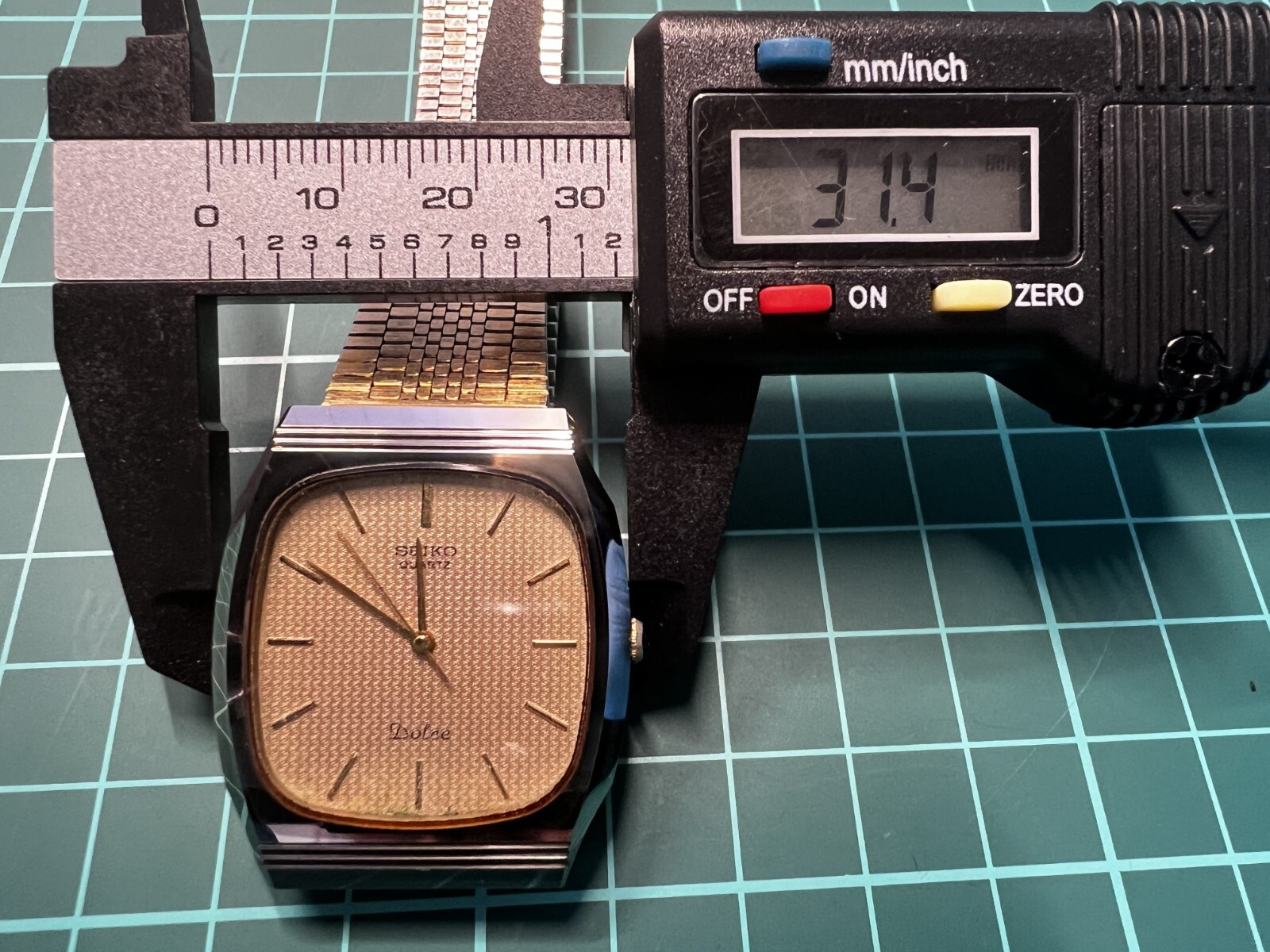 Vintage [ Exc+5 ] SEIKO 5931-5450 Dolce Gold Dial 31mm Quartz Men’s Watch JAPAN