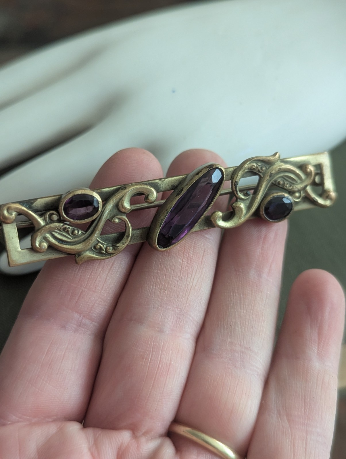 Edwardian Art Nouveau Gold Tone Floral brooch Faux Amethyst Stone Large C Clasp