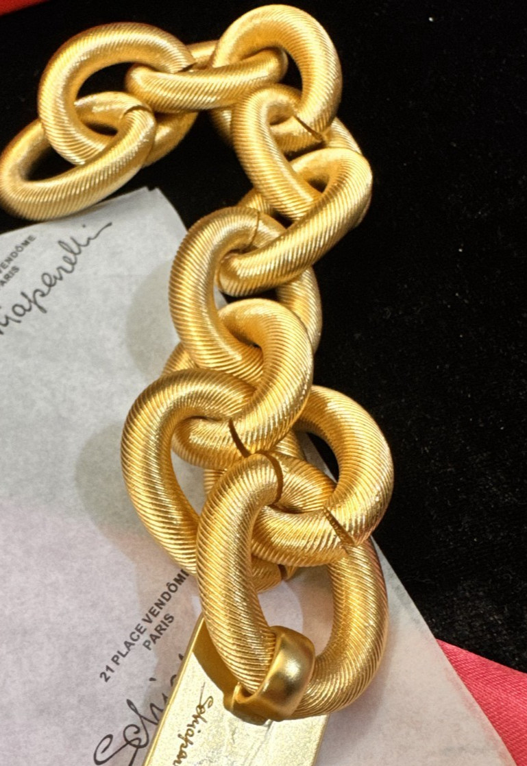 Schiaparelli INSPIRED Simple Keyhole Geometric Coarse Necklace Series NEW