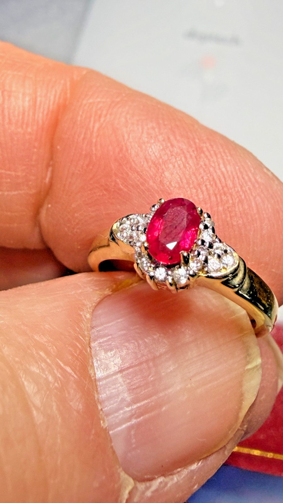 Stunning 9ct Yellow Gold & Ruby Ring – CZ’s – English – London