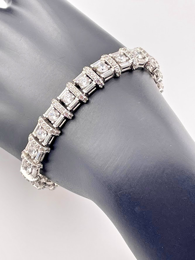 ILU FAR EAST GEM & JEWELRY 925 SILVER EXTRAVAGANT CZ BRACELET 7.25″ 25G 6016