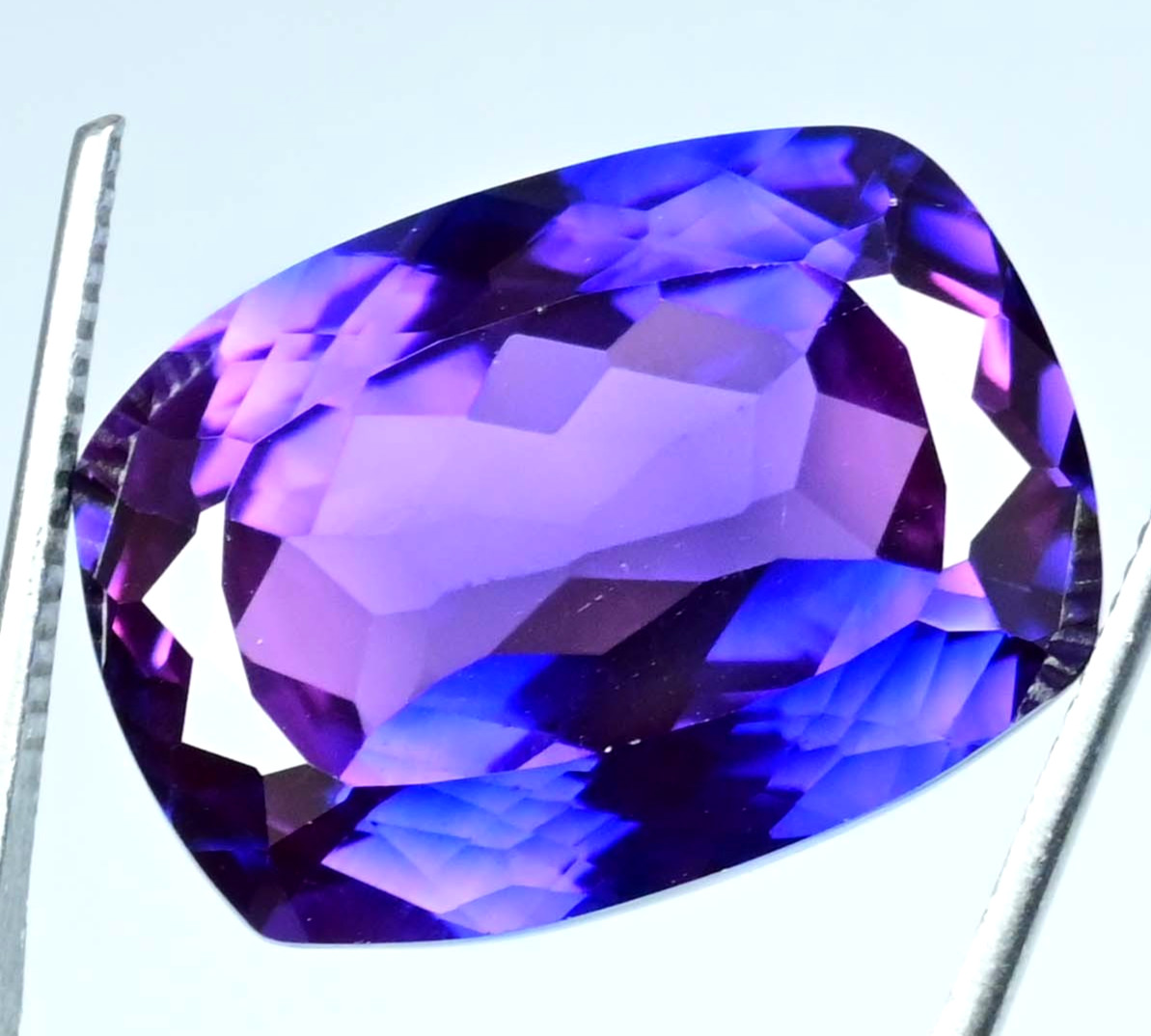 Flawless Natural Purple Pink Tanzanite 29.00Ct AGL Certified Rare Loose Gemstone