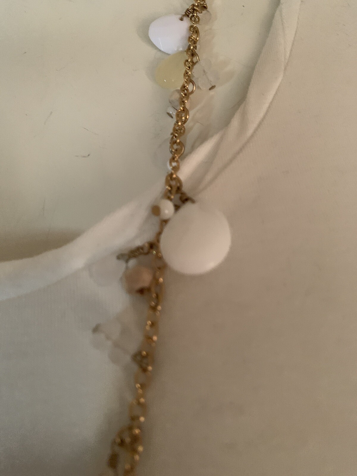 NWOT brooks brothers Light-Scattering Luminosity White Necklace Cs200