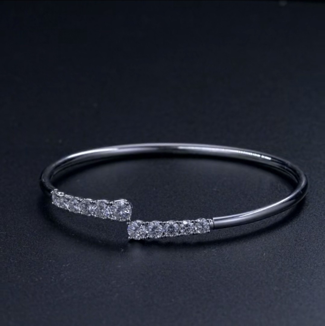 GRA Certified 3.6 Carat D VVS1 Gradient Moissanite Bangle 925 Sterling Silver